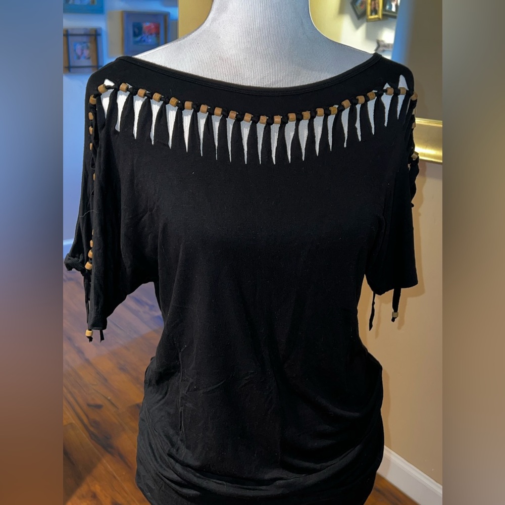 Stylish Black Women's Top with Unique Cutout Design - Picture 2 of 6